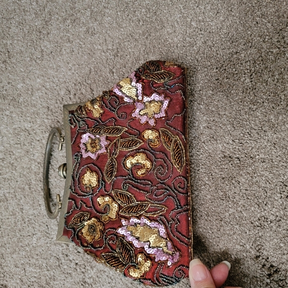 Beaded Handbag - Picture 3 of 4